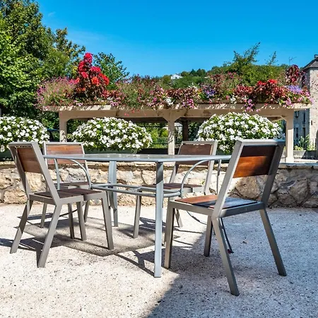 Le Quercy מלון 3*