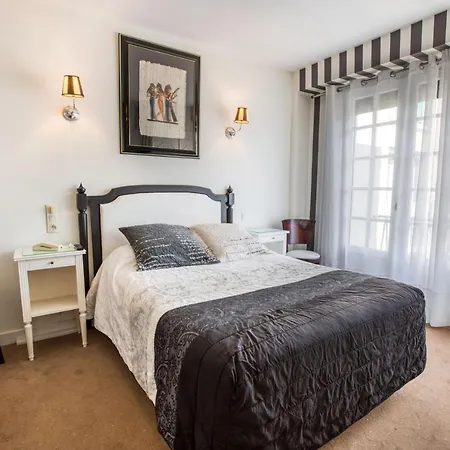 Hotel Le Quercy 3*