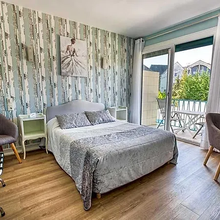 Hotel Le Quercy 3*